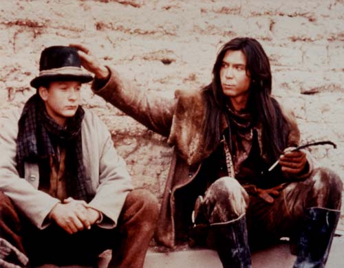 Chavez Tom kalapjt babrlja